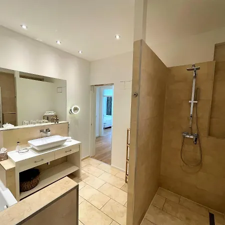 Hotel apartamentowy 120qm Deluxe Christina Im Stil Design Vosteen Naehe Der Kaiserburg